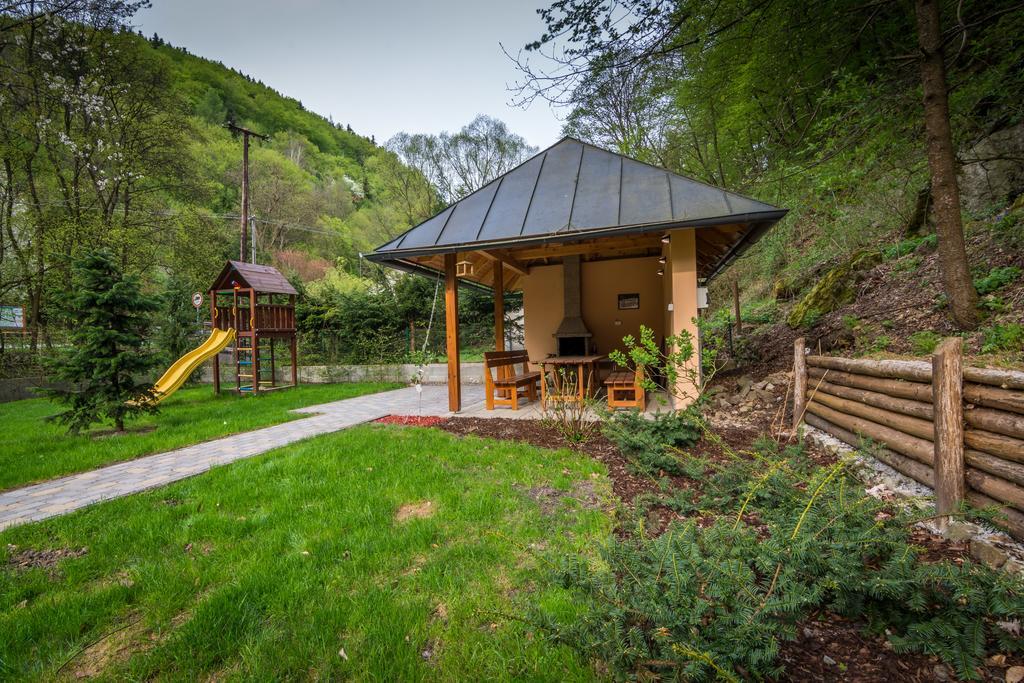 Apartmány Weissov Dom Banska Stiavnica Exterior foto