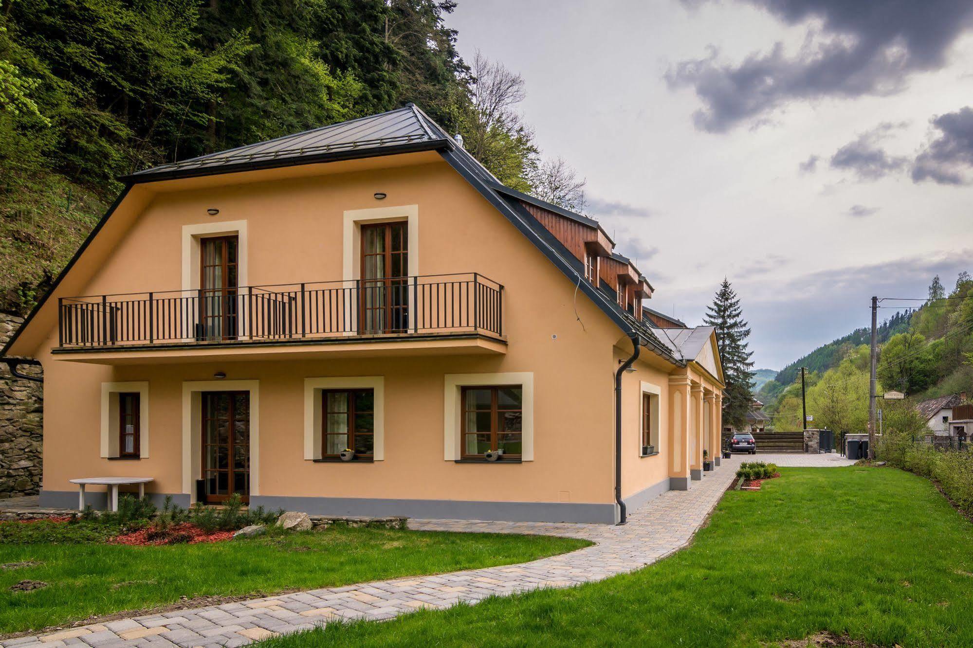 Apartmány Weissov Dom Banska Stiavnica Exterior foto